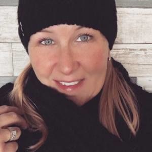 Meet your Posher, Leeanne